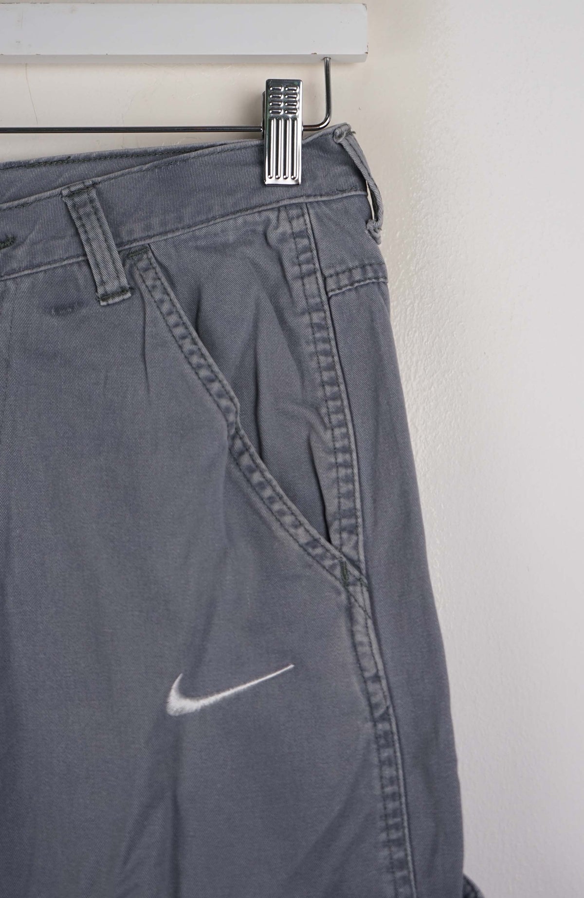 VINTAGE REWORK CARGO SHORTS W27