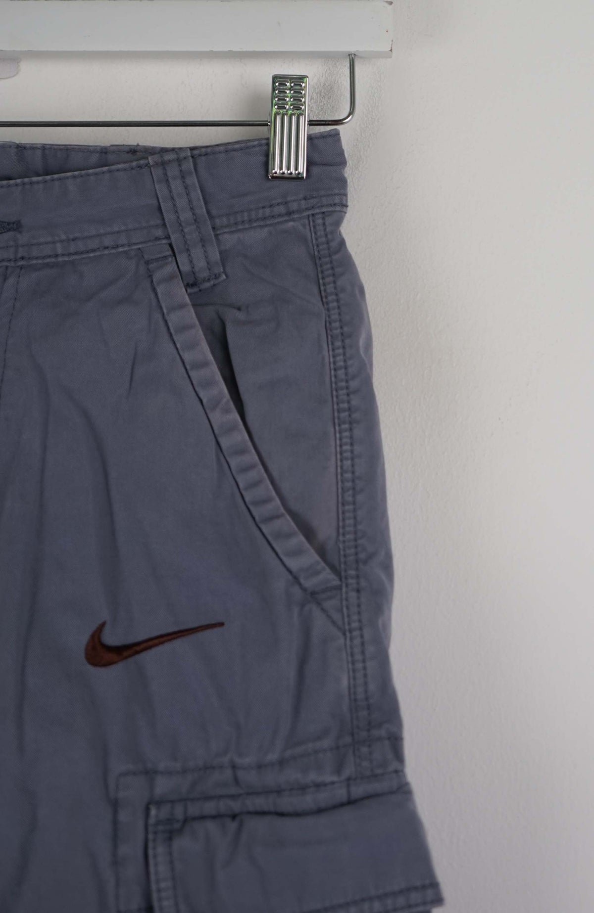 VINTAGE REWORK CARGO SHORTS W26