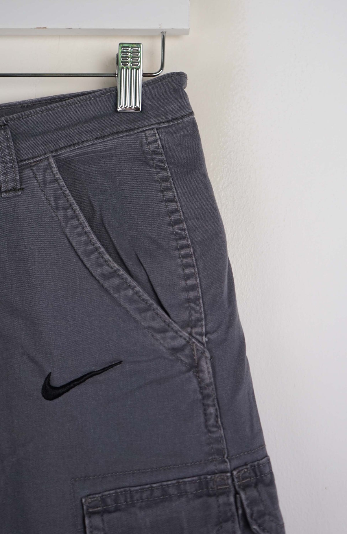 VINTAGE REWORK CARGO SHORTS W28
