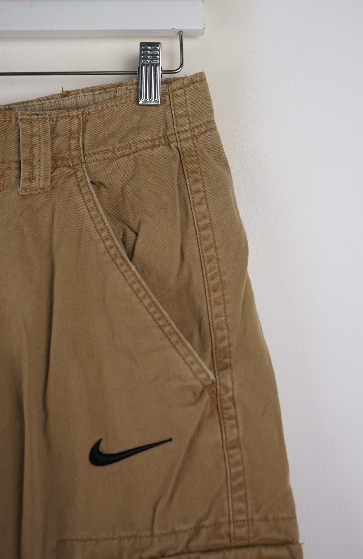 VINTAGE REWORK CARGO SHORTS W28