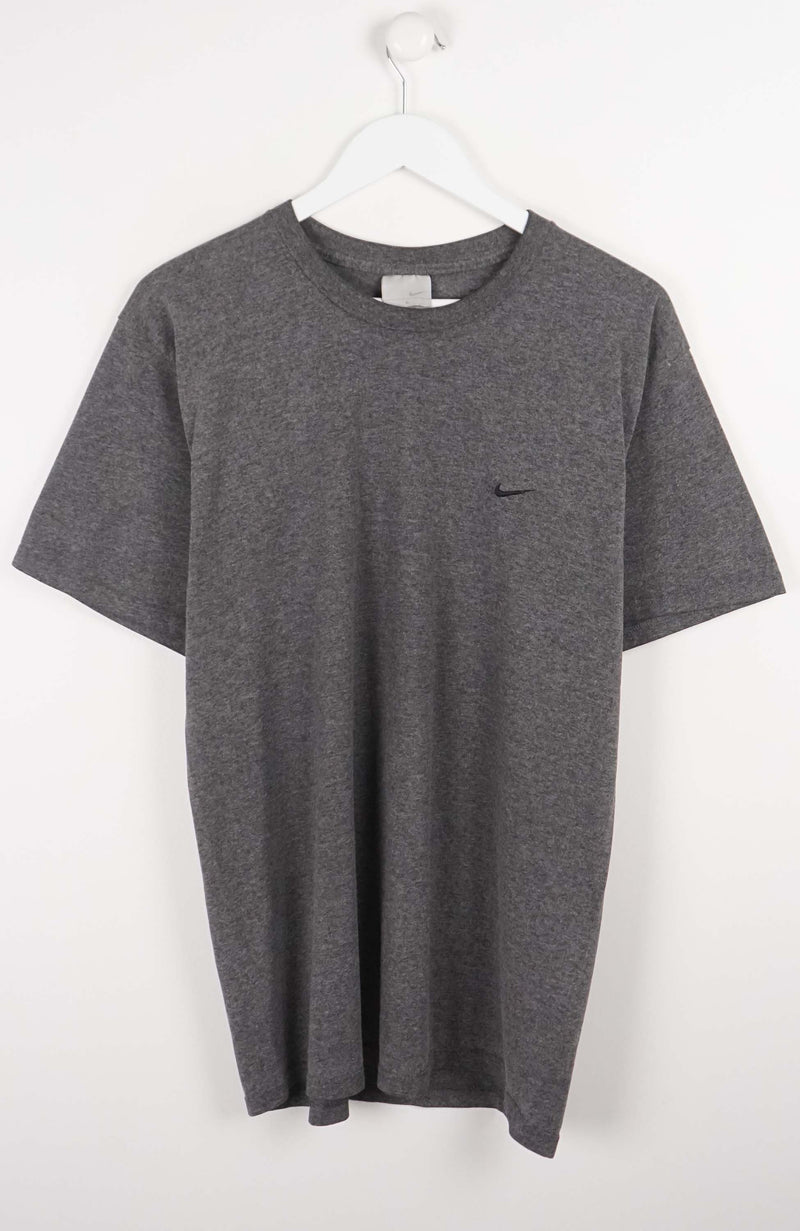 VINTAGE NIKE T-SHIRT (M)