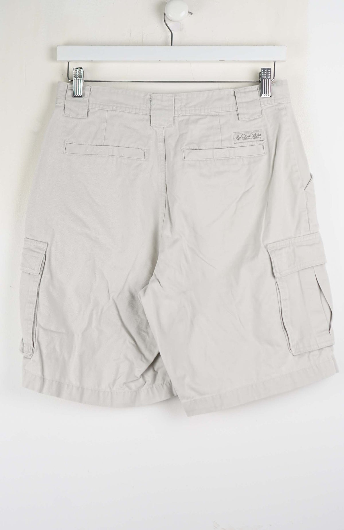 VINTAGE COLUMBIA CARGO SHORTS W29