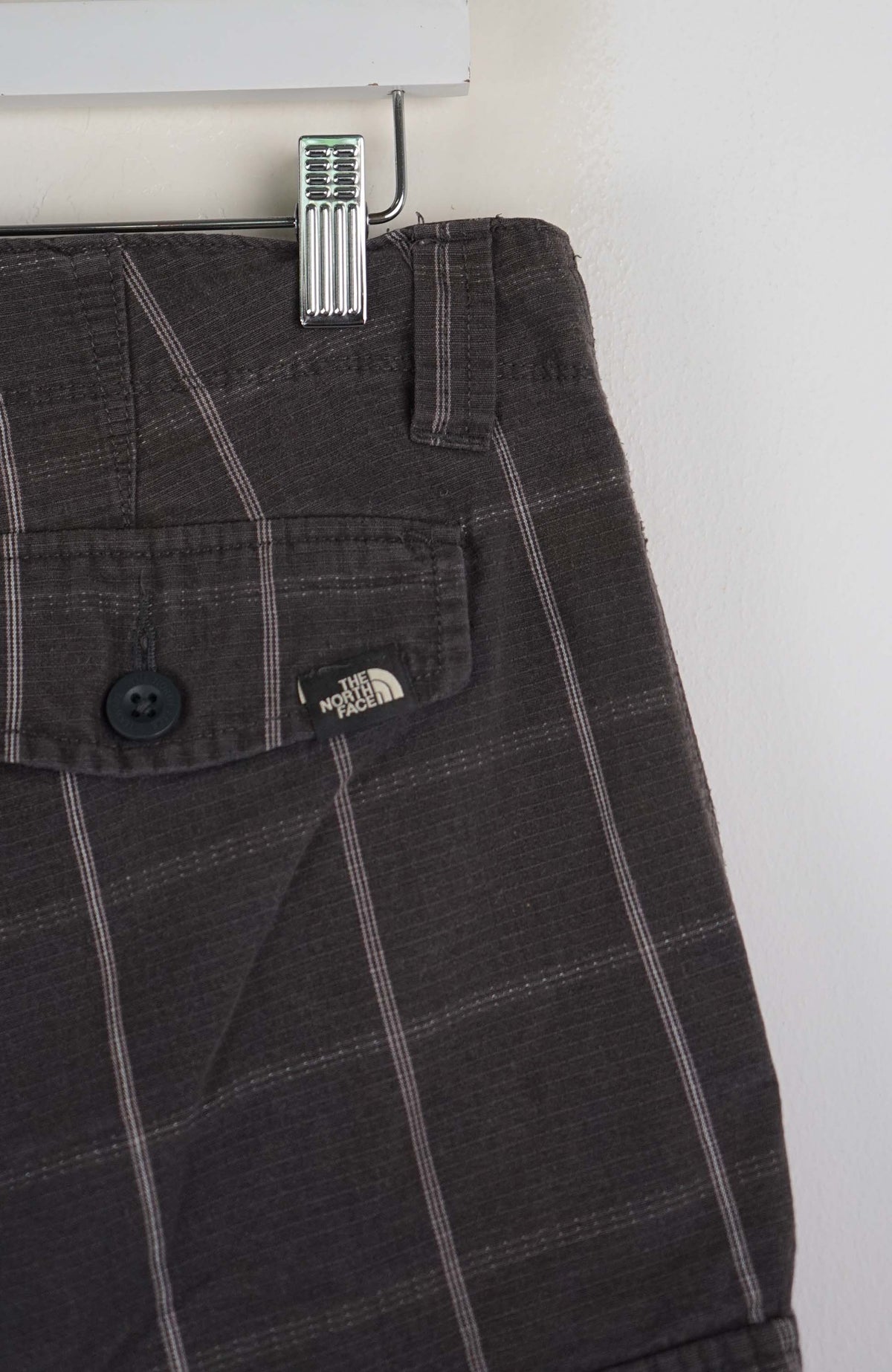 VINTAGE THE NORTH FACE CARGO SHORTS W33