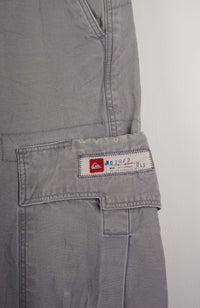 VINTAGE QUIKSILVER CARGO SHORTS W32