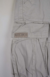 VINTAGE NAUTICA CARGO SHORTS W30