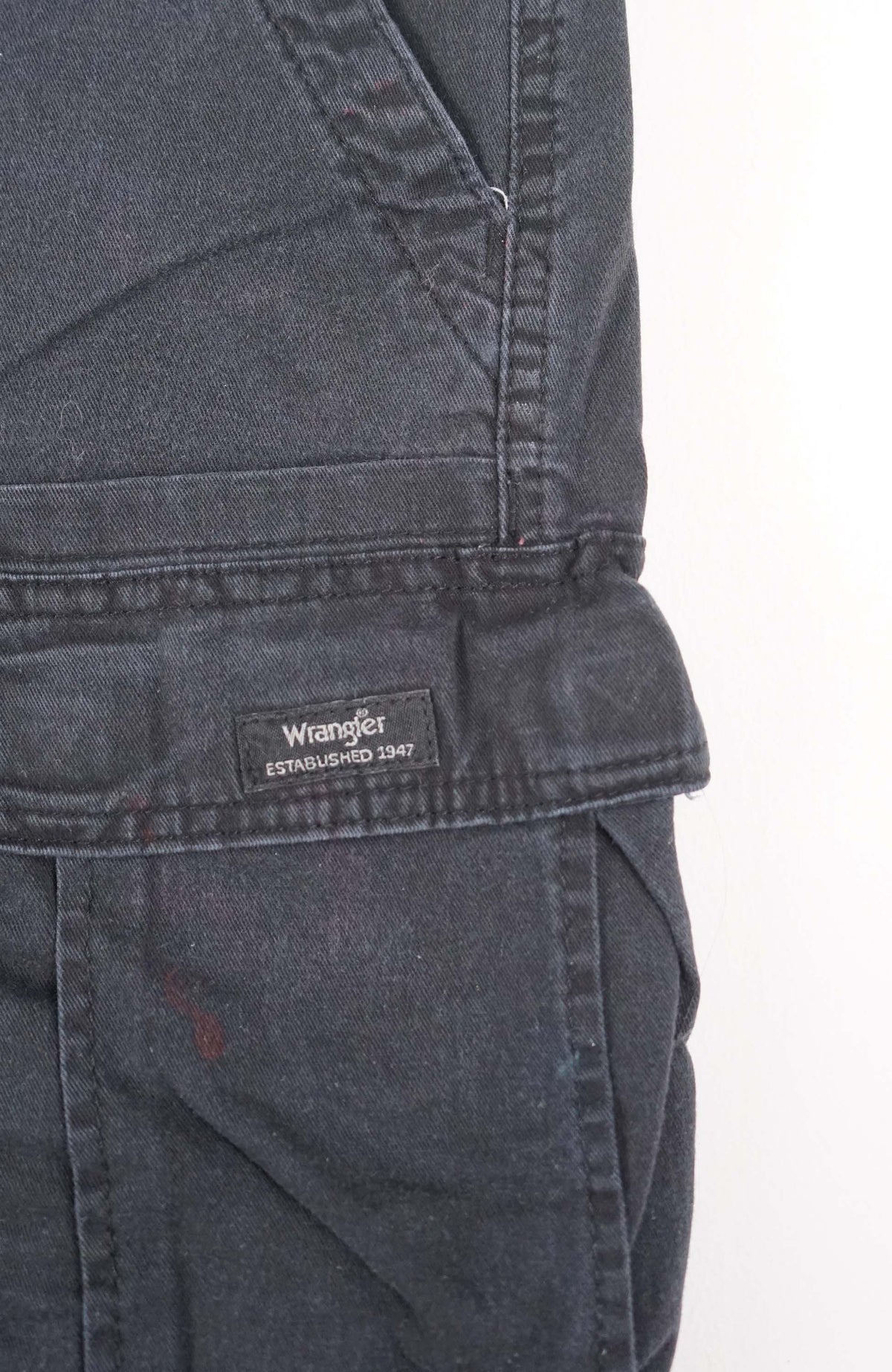 VINTAGE WRANGLER CARGO SHORTS W31
