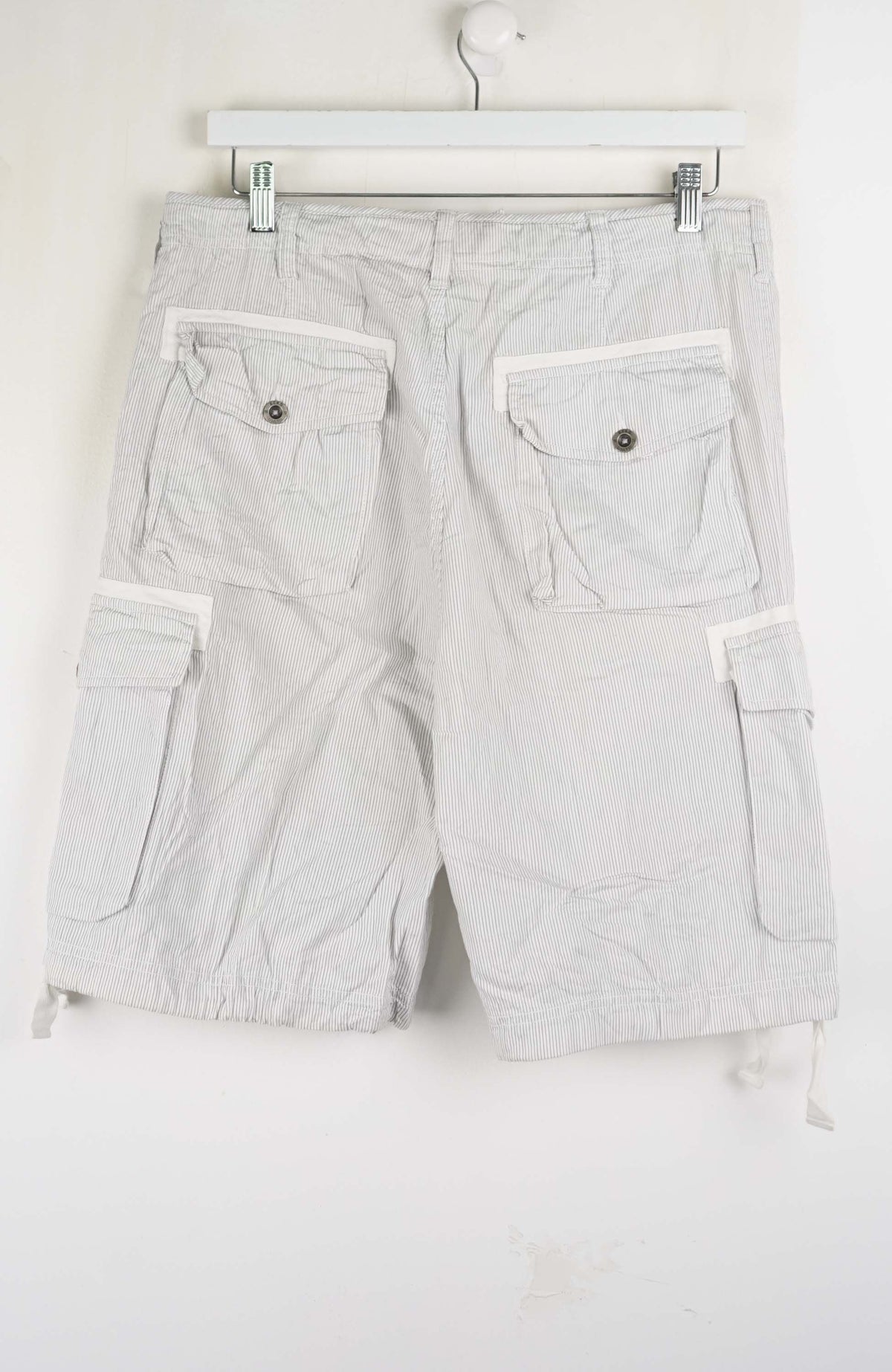 VINTAGE ECKO UNLTD CARGO SHORTS W32