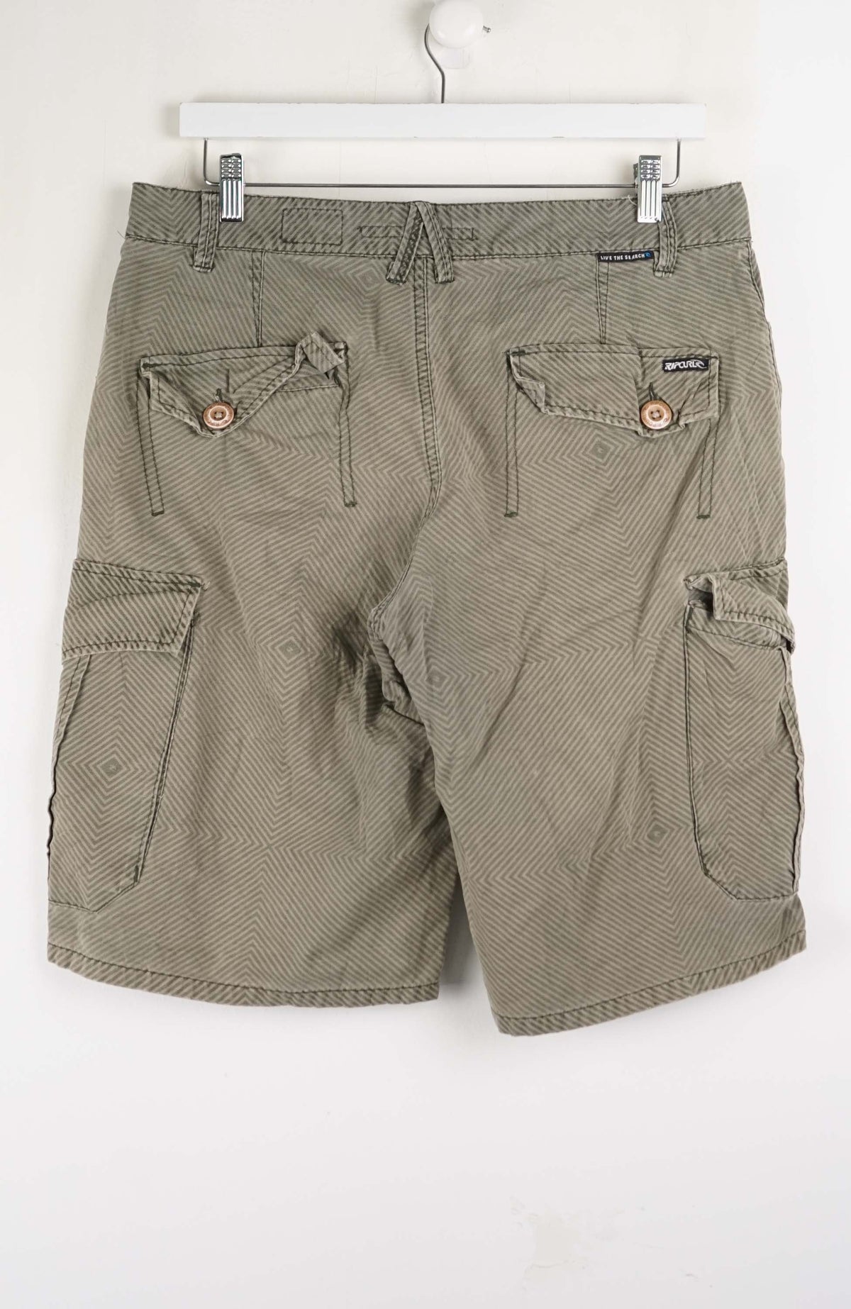 VINTAGE RIP CURL CARGO SHORTS W38