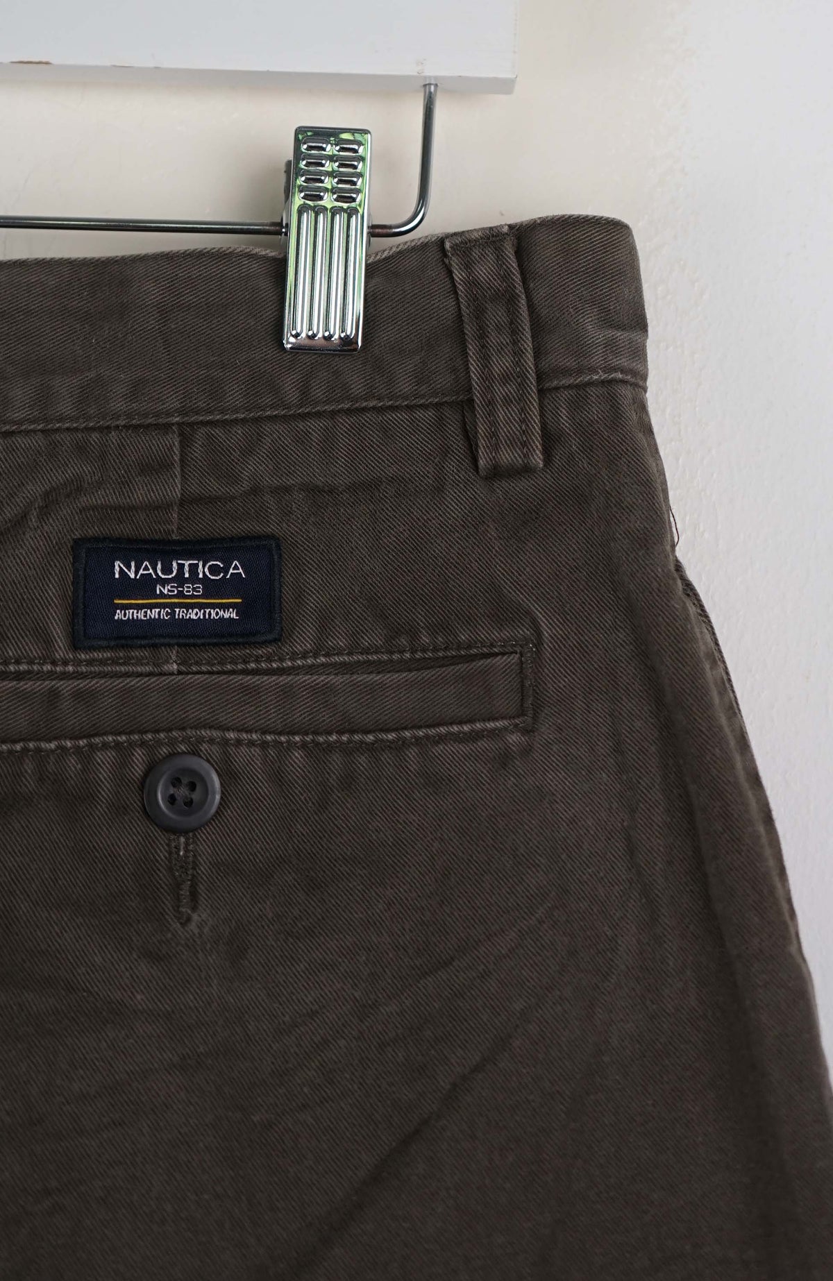 VINTAGE NAUTICA CARGO SHORTS W32