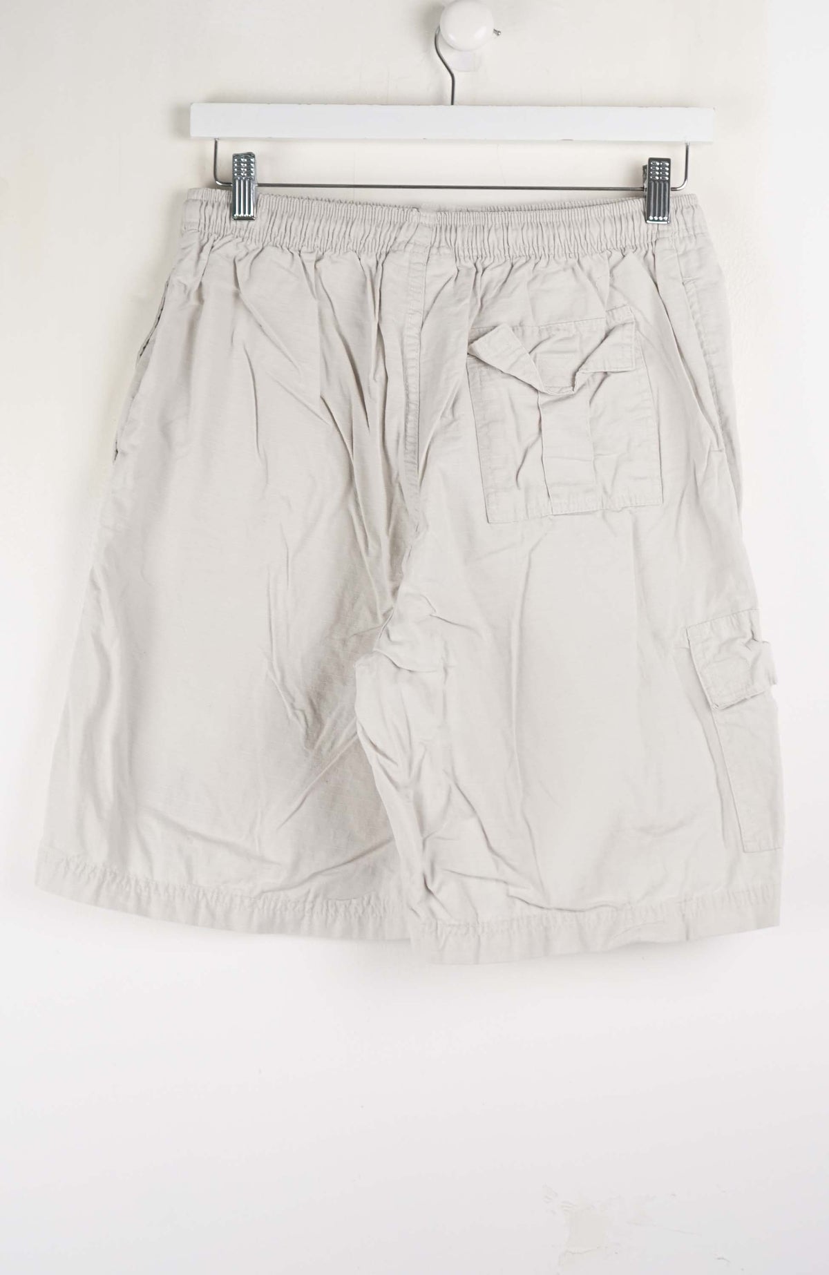 VINTAGE UMBRO CARGO SHORTS W25