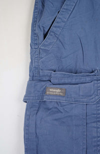 VINTAGE WRANGLER CARGO SHORTS W31