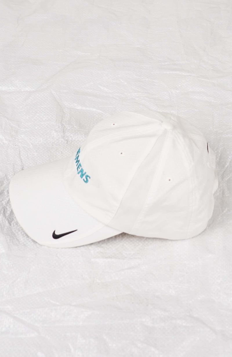 VINTAGE NIKE GOLF SIEMENS HAT