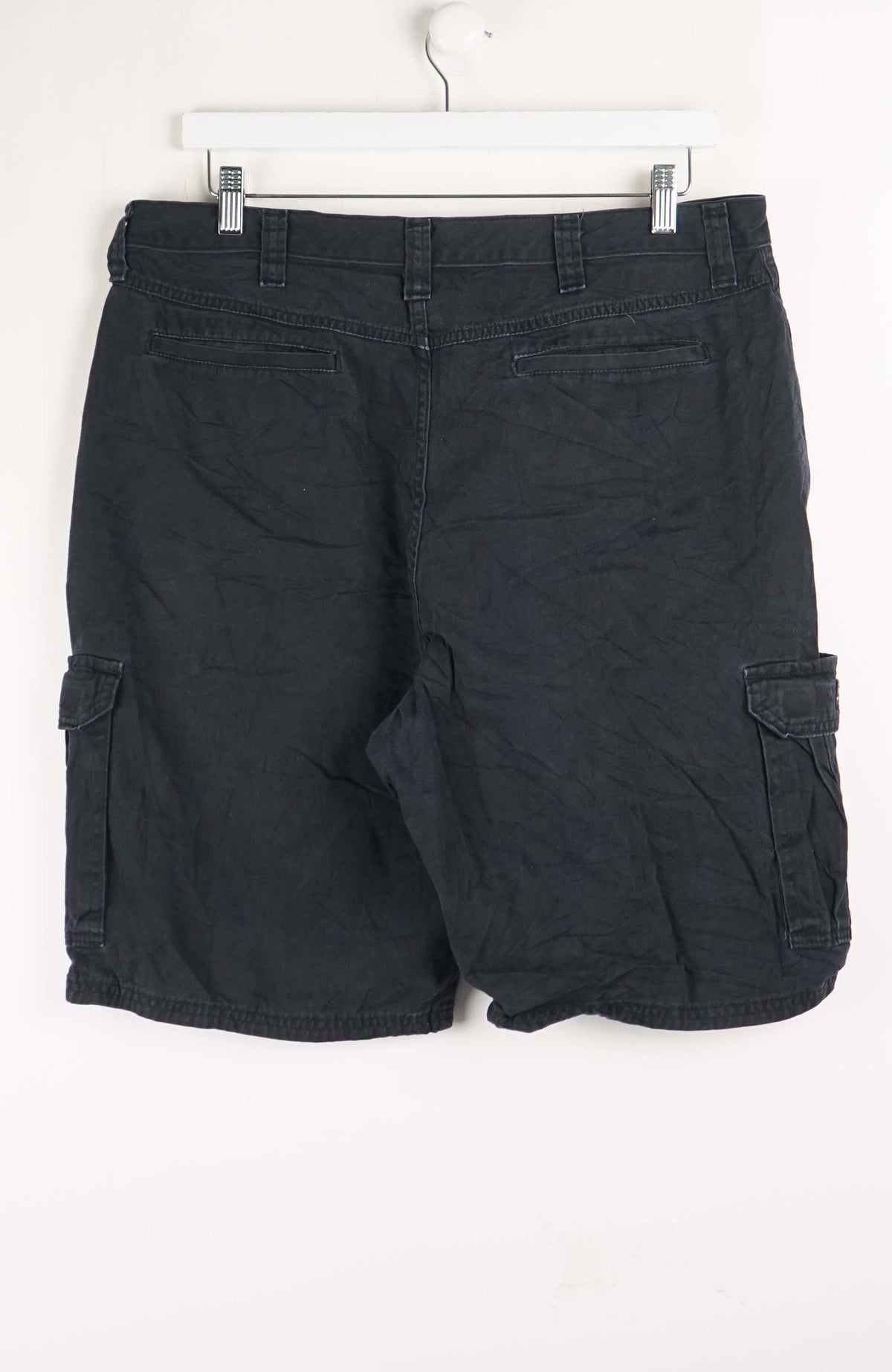 VINTAGE WRANGLER CARGO SHORTS W34