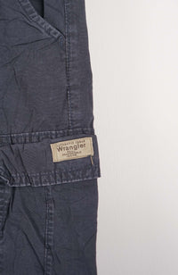 VINTAGE WRANGLER CARGO SHORTS W30