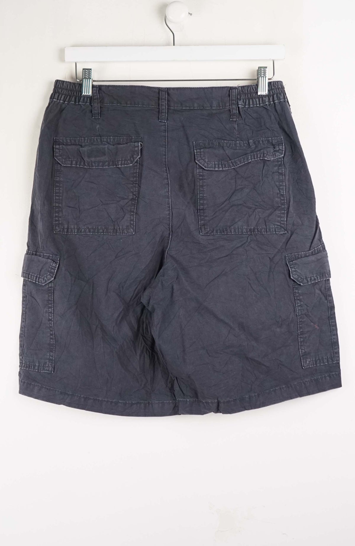 VINTAGE WRANGLER CARGO SHORTS W30