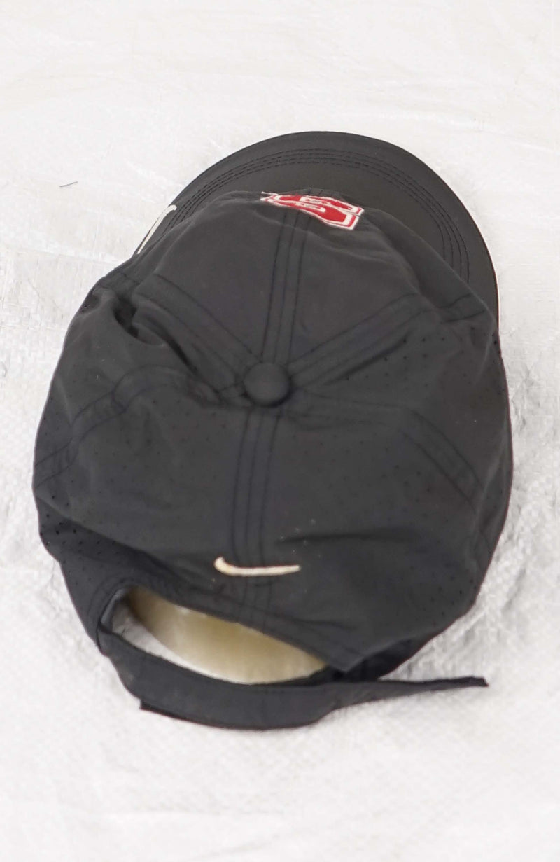 VINTAGE NIKE GOLF HAT