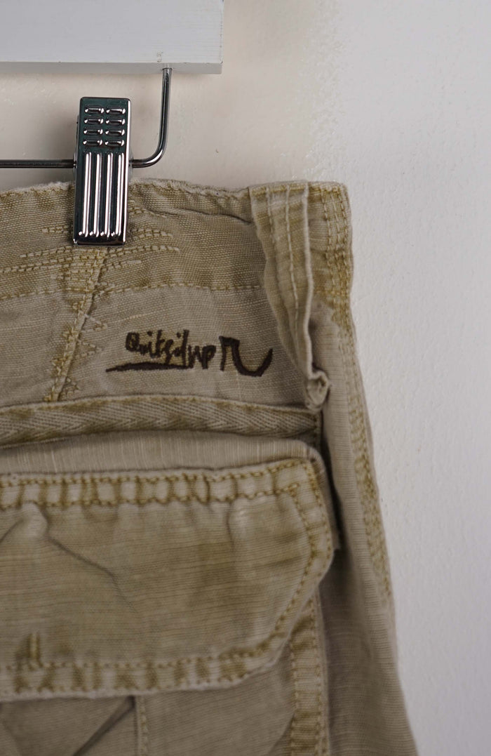 VINTAGE QUIKSILVER CARGO SHORTS W34