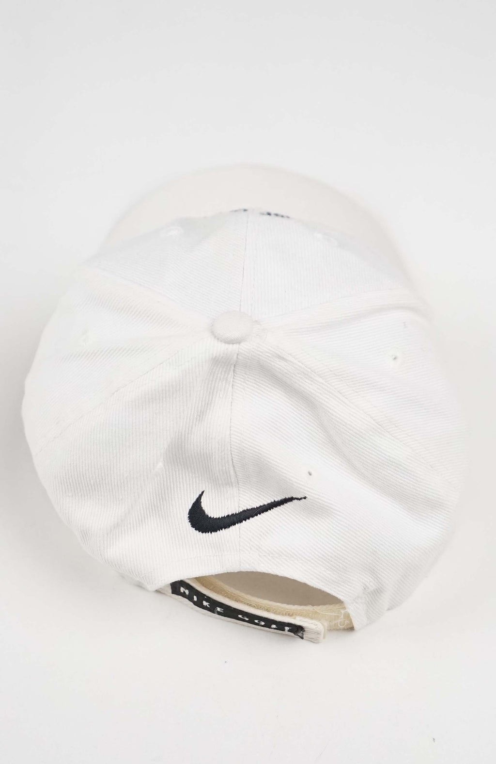 VINTAGE NIKE GOLF HAT