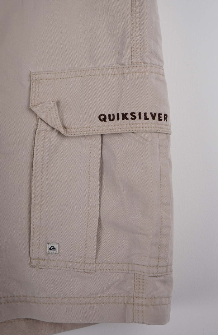VINTAGE QUIKSILVER CARGO SHORTS W36