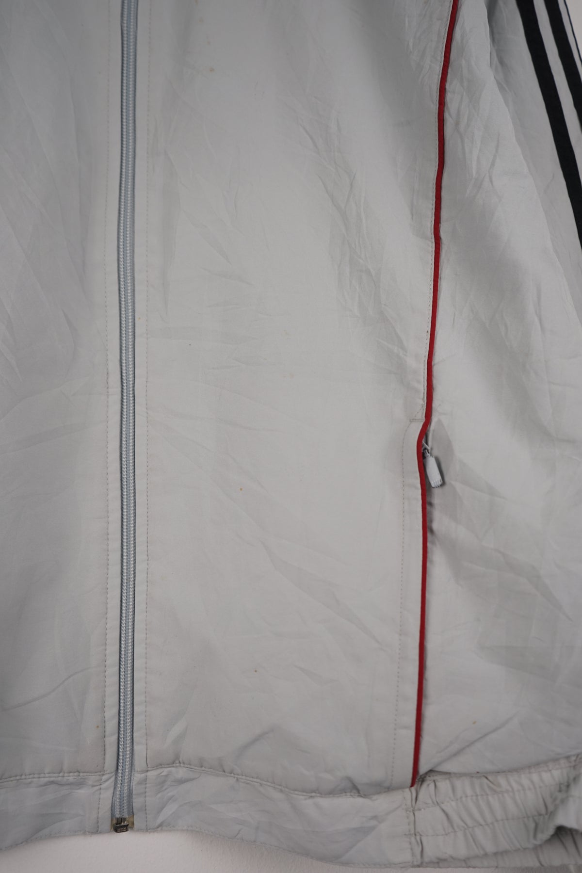 VINTAGE ADIDAS WINDBREAKER (M)
