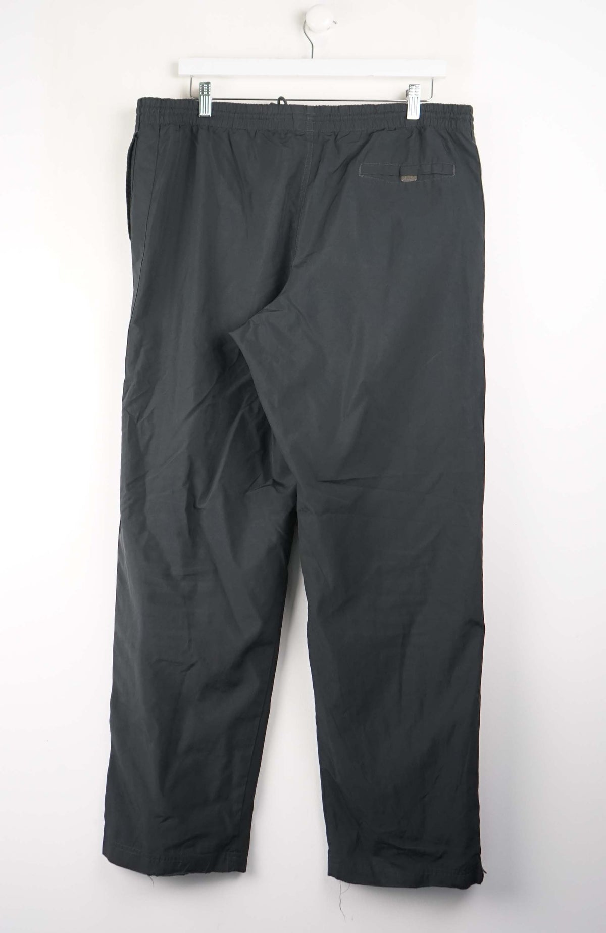 VINTAGE NIKE TRACK PANTS (XL)