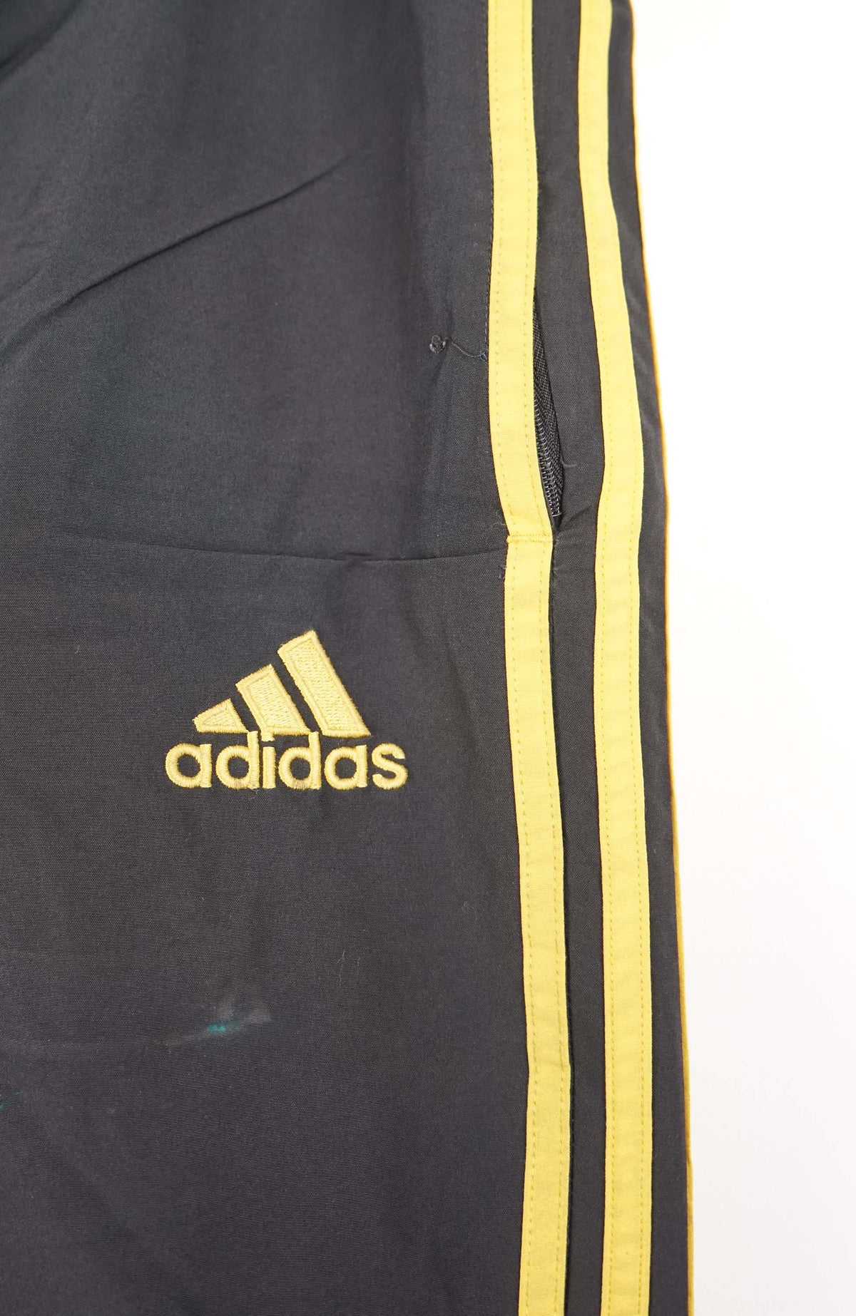 VINTAGE ADIDAS TRACK PANT SHORTS (XL)