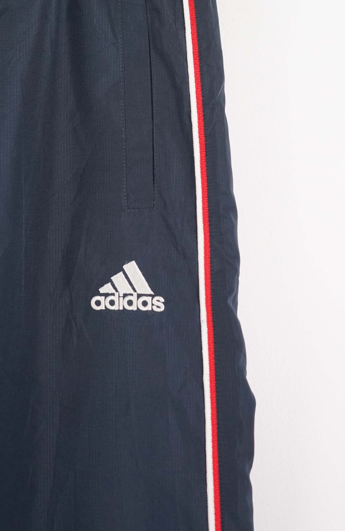 VINTAGE ADIDAS TRACK PANTS (L)