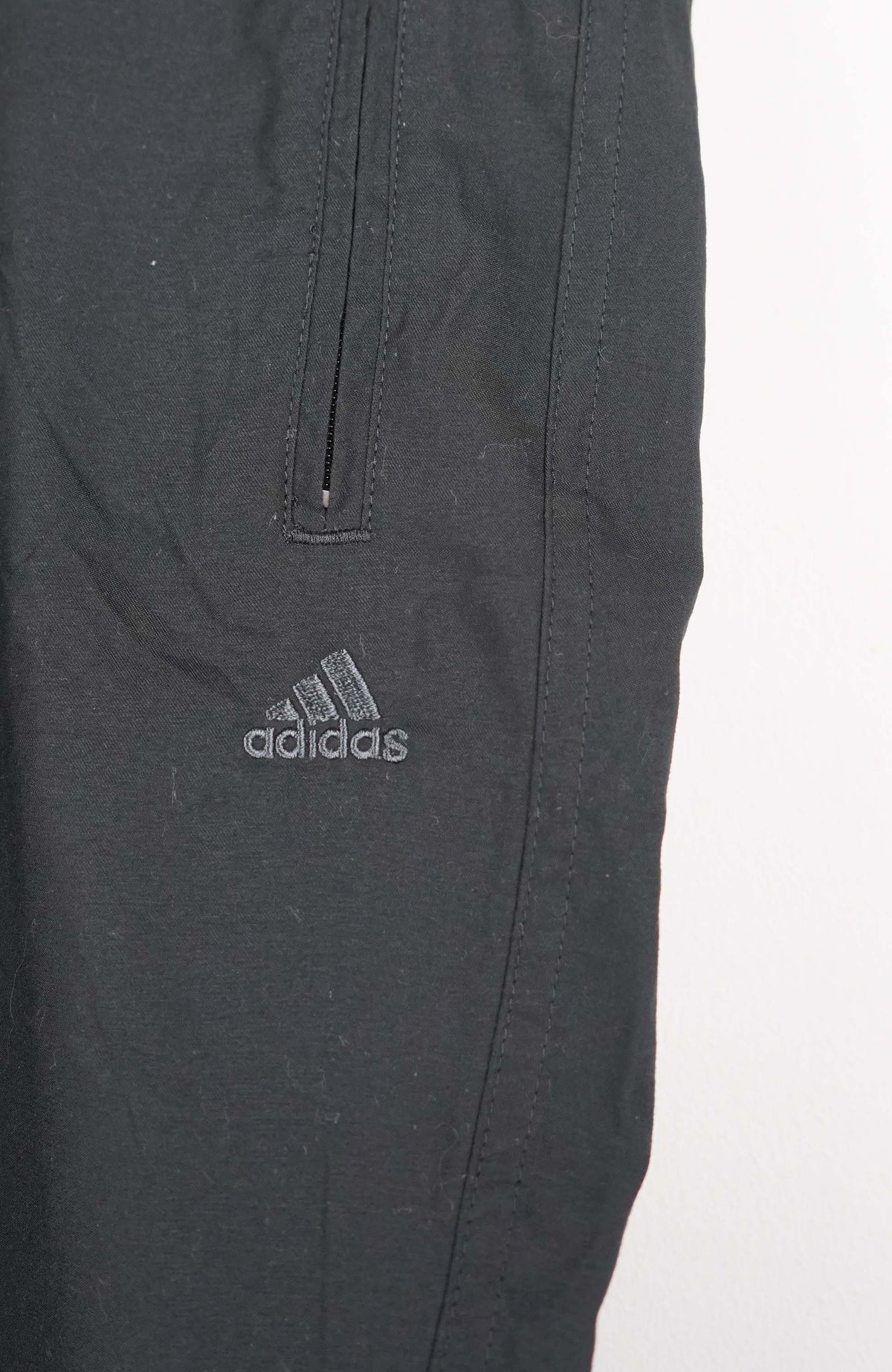 VINTAGE ADIDAS TRACK PANT SHORTS (XL)