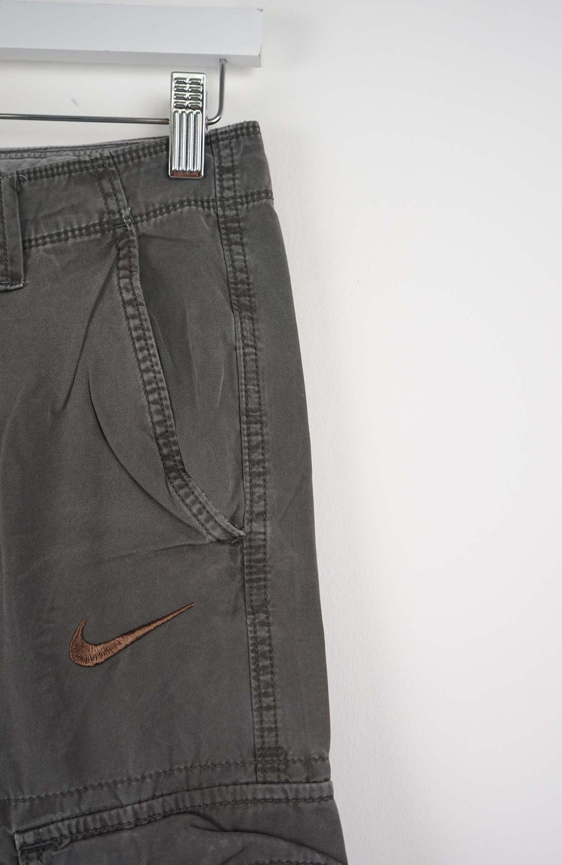 VINTAGE REWORK CARGO SHORTS W29