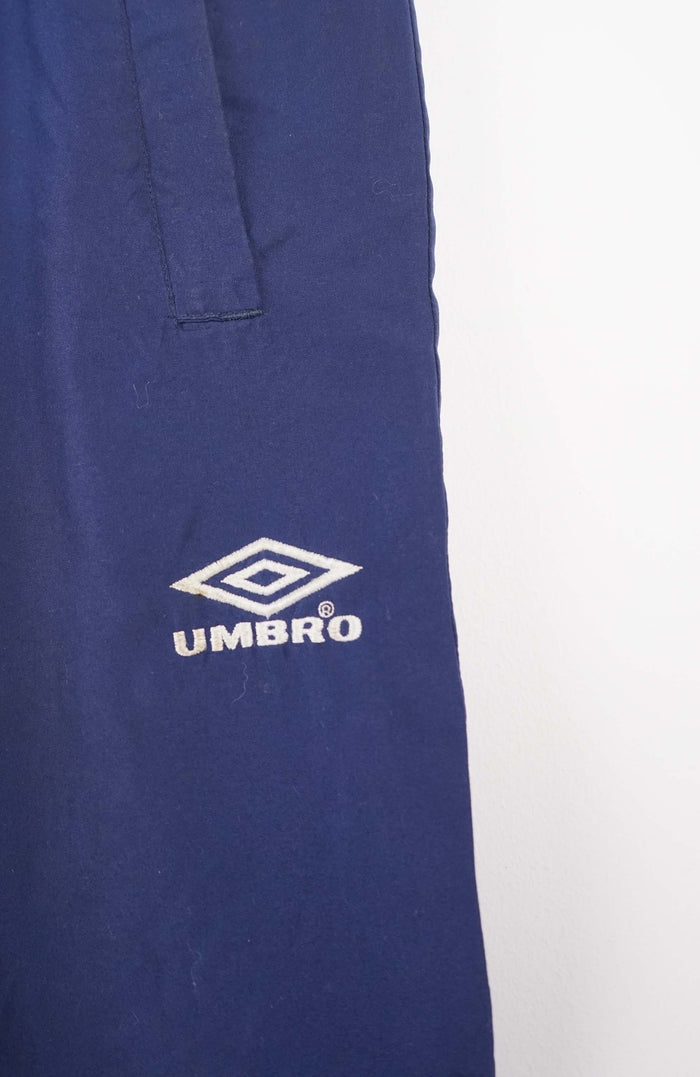 VINTAGE UMBRO TRACK PANT SHORTS (M)