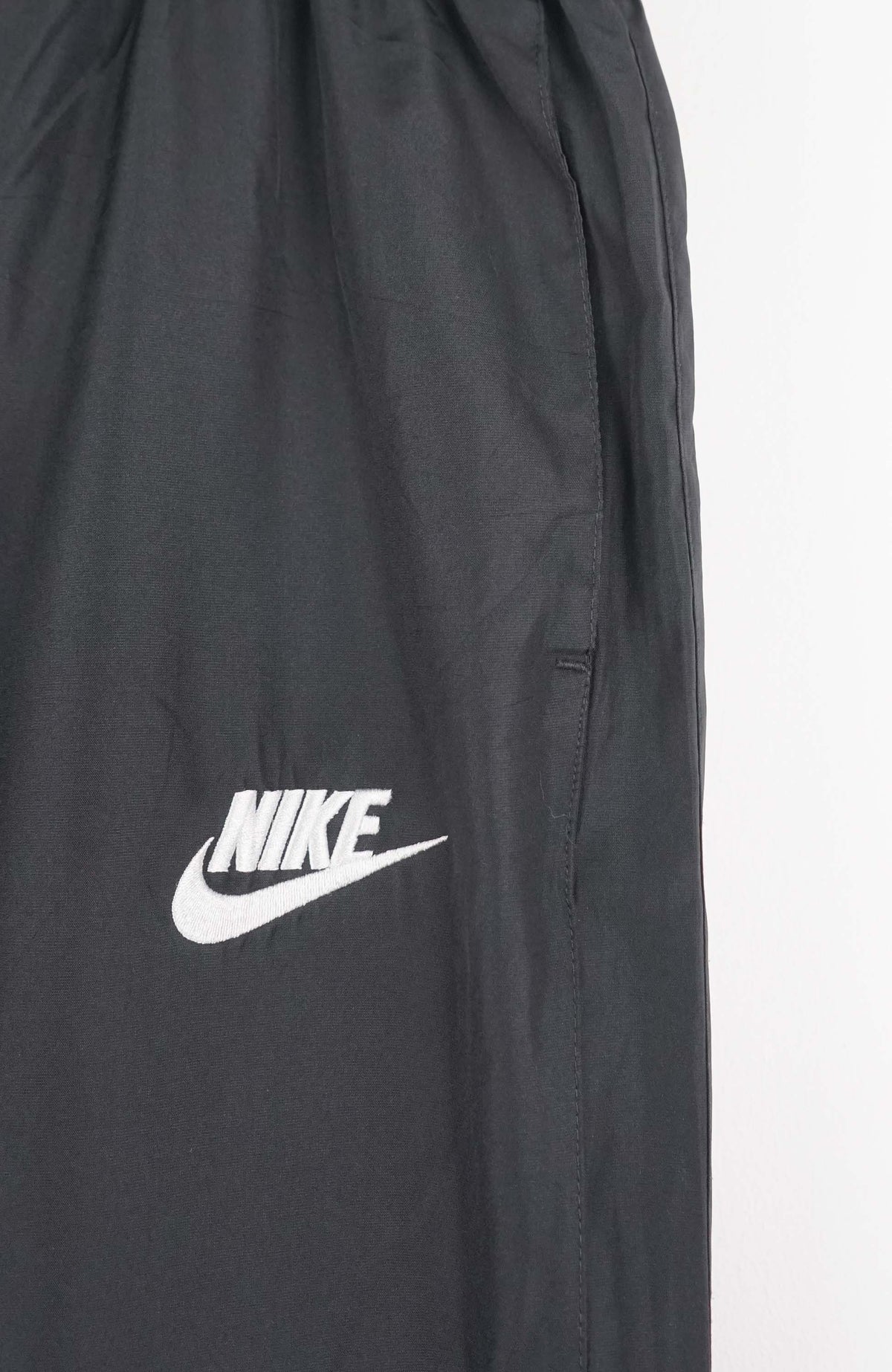 VINTAGE NIKE TRACK PANTS (XL)