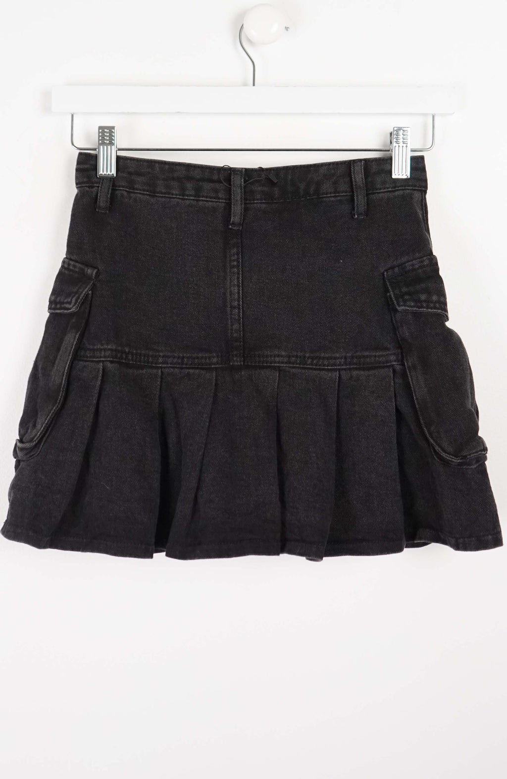 VINTAGE Y2K DENIM SKIRT (SIZE 6)