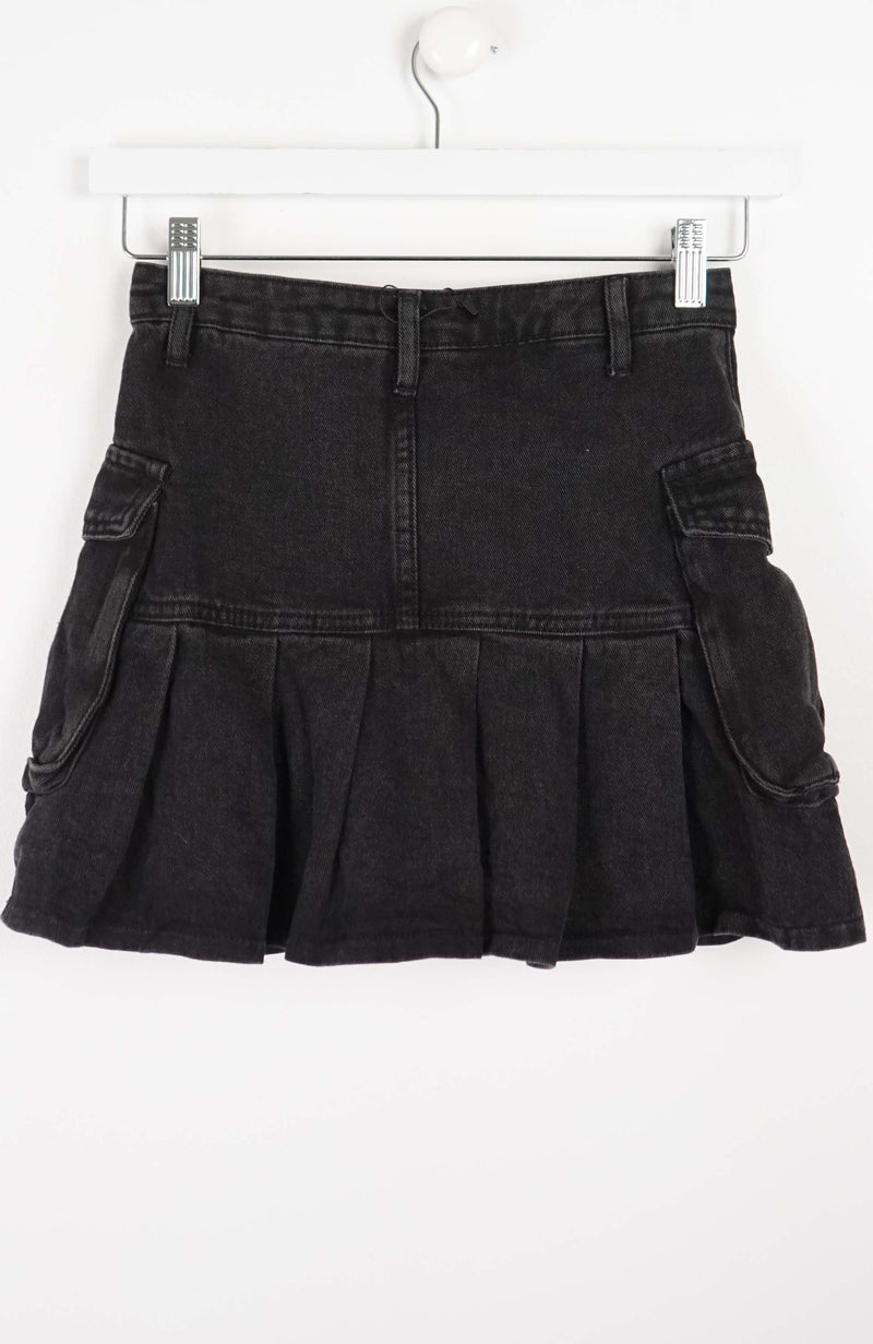 VINTAGE Y2K DENIM SKIRT (SIZE 6)