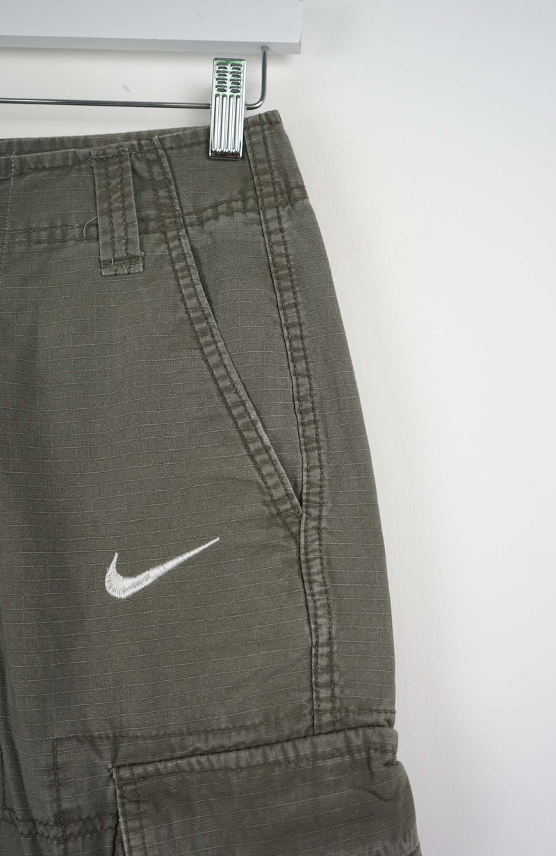 VINTAGE REWORK CARGO SHORTS W27