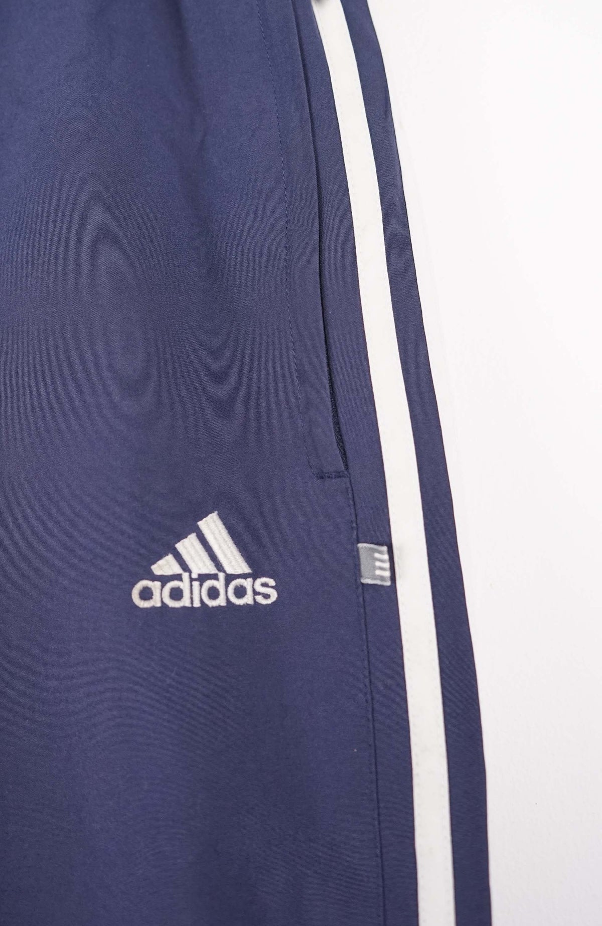VINTAGE ADIDAS TRACK PANT SHORTS (M)