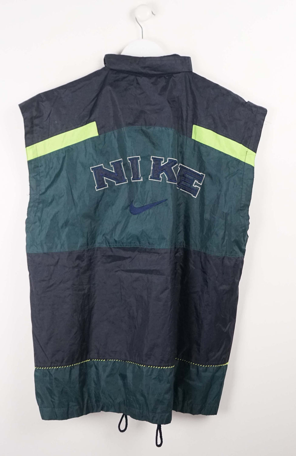 VINTAGE NIKE VEST JACKET (XL)