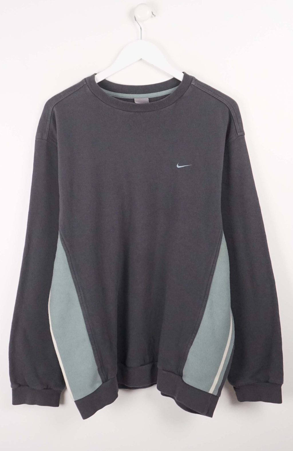 VINTAGE NIKE SWEATER (XL)