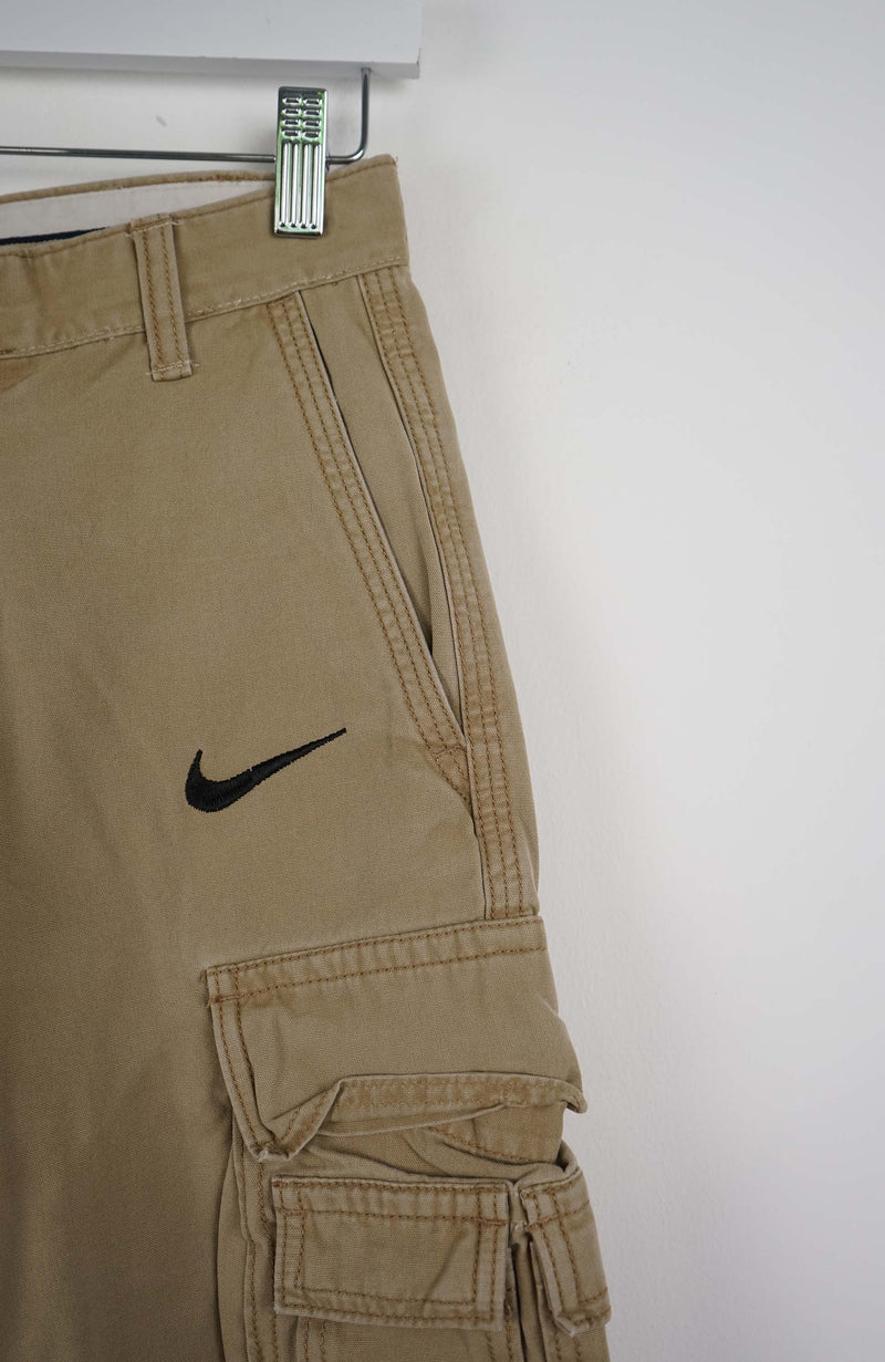 VINTAGE REWORK CARGO SHORTS W28