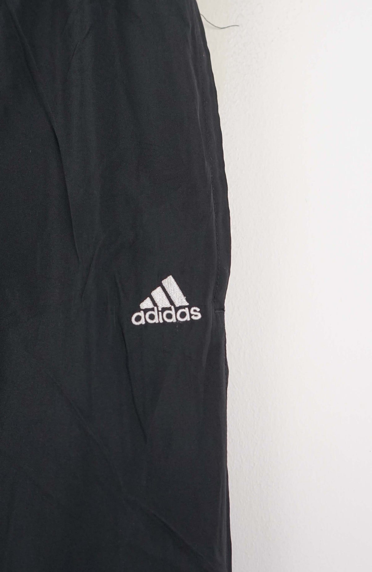 VINTAGE ADIDAS TRACK PANTS (M)