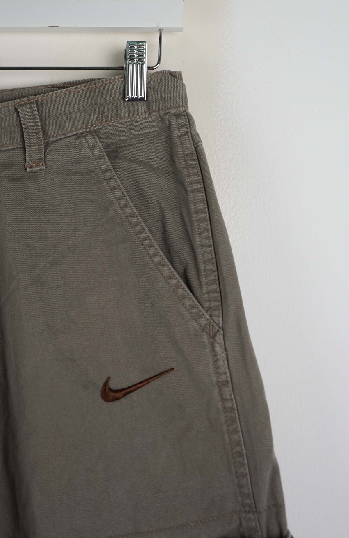 VINTAGE REWORK CARGO SHORTS W28