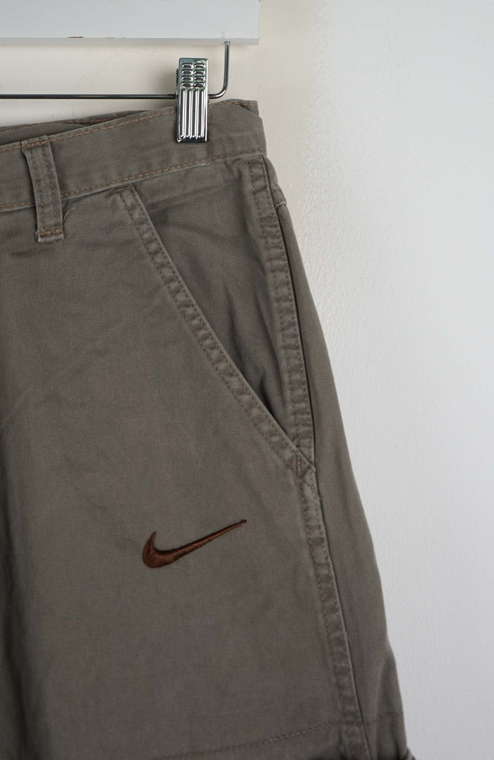VINTAGE REWORK CARGO SHORTS W28