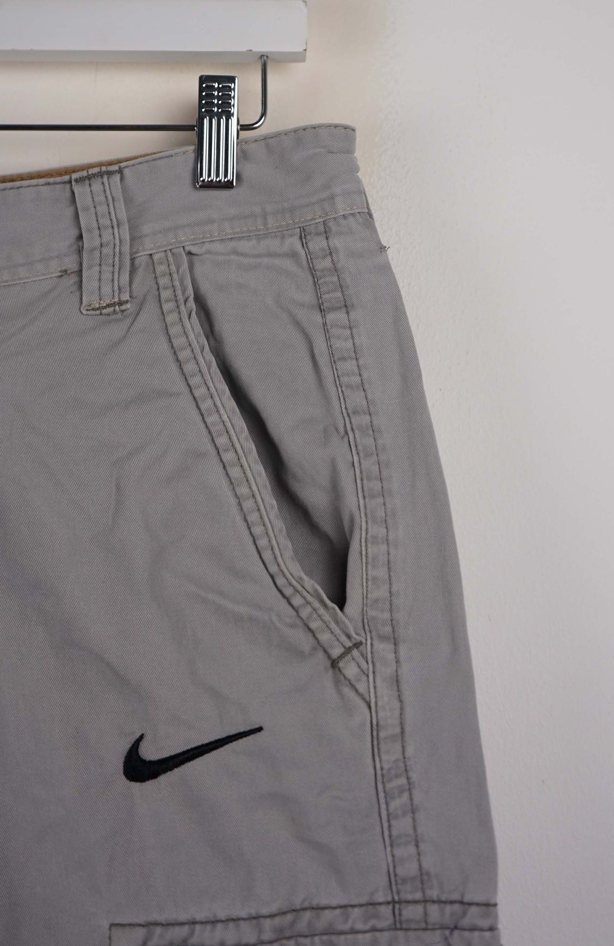 VINTAGE REWORK CARGO SHORTS W32
