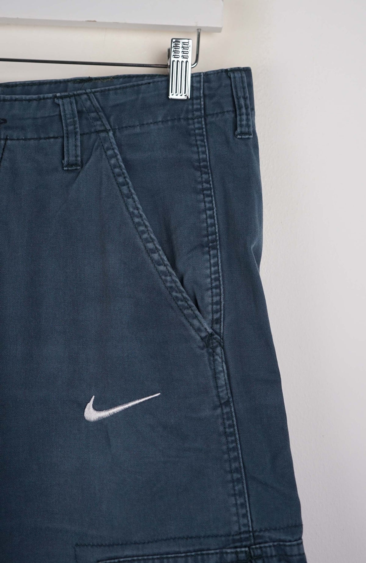 VINTAGE REWORK CARGO SHORTS W33