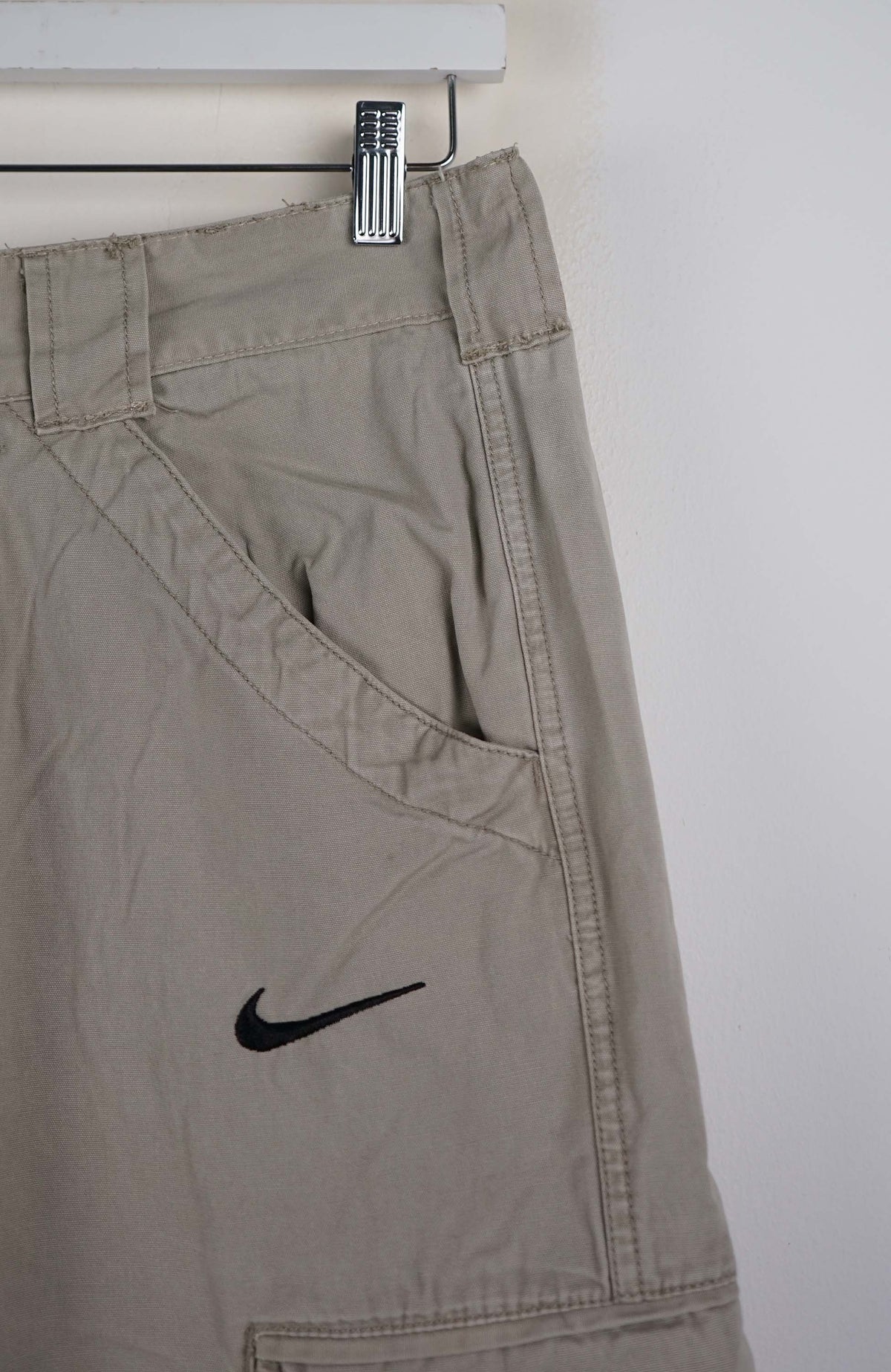 VINTAGE REWORK CARGO SHORTS W31