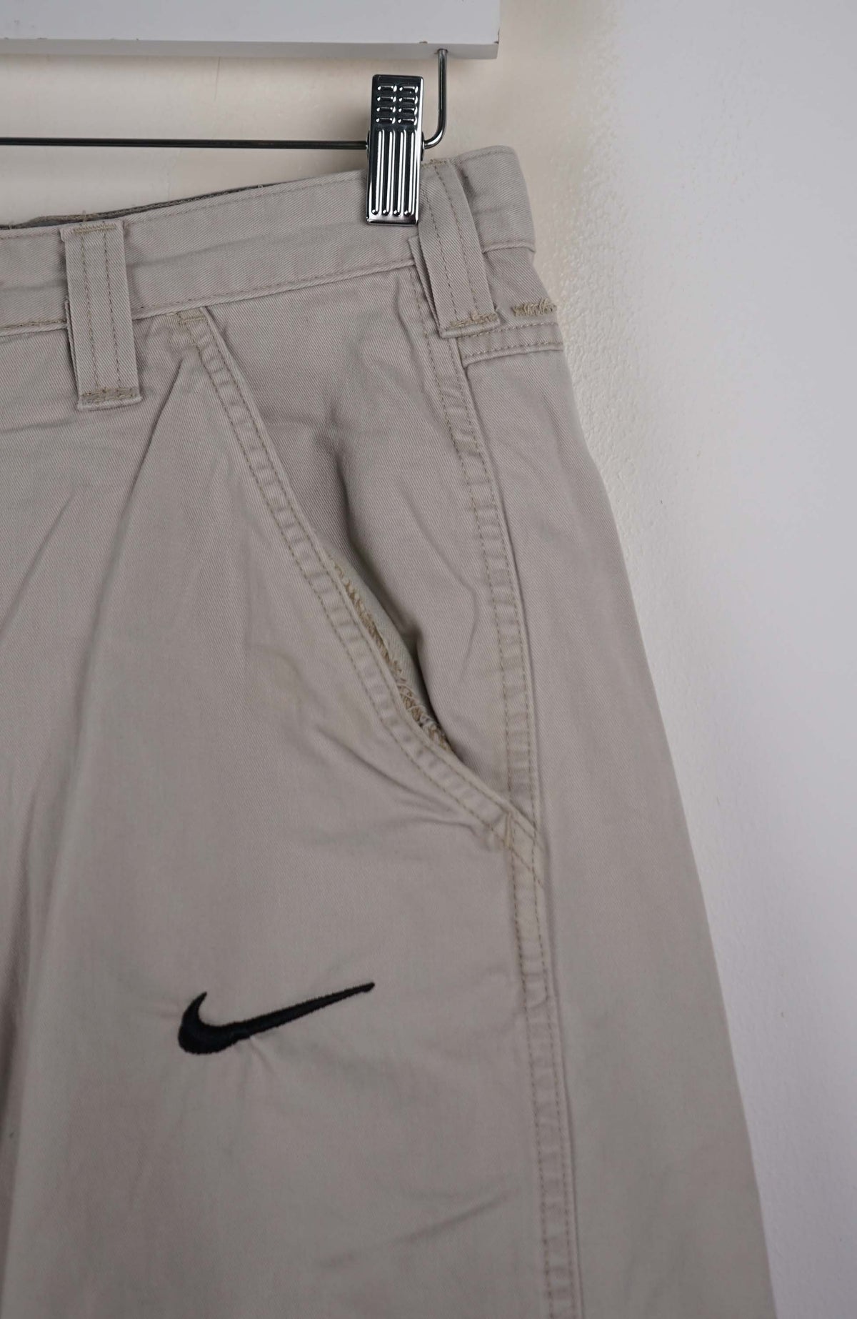 VINTAGE REWORK CARGO SHORTS W30
