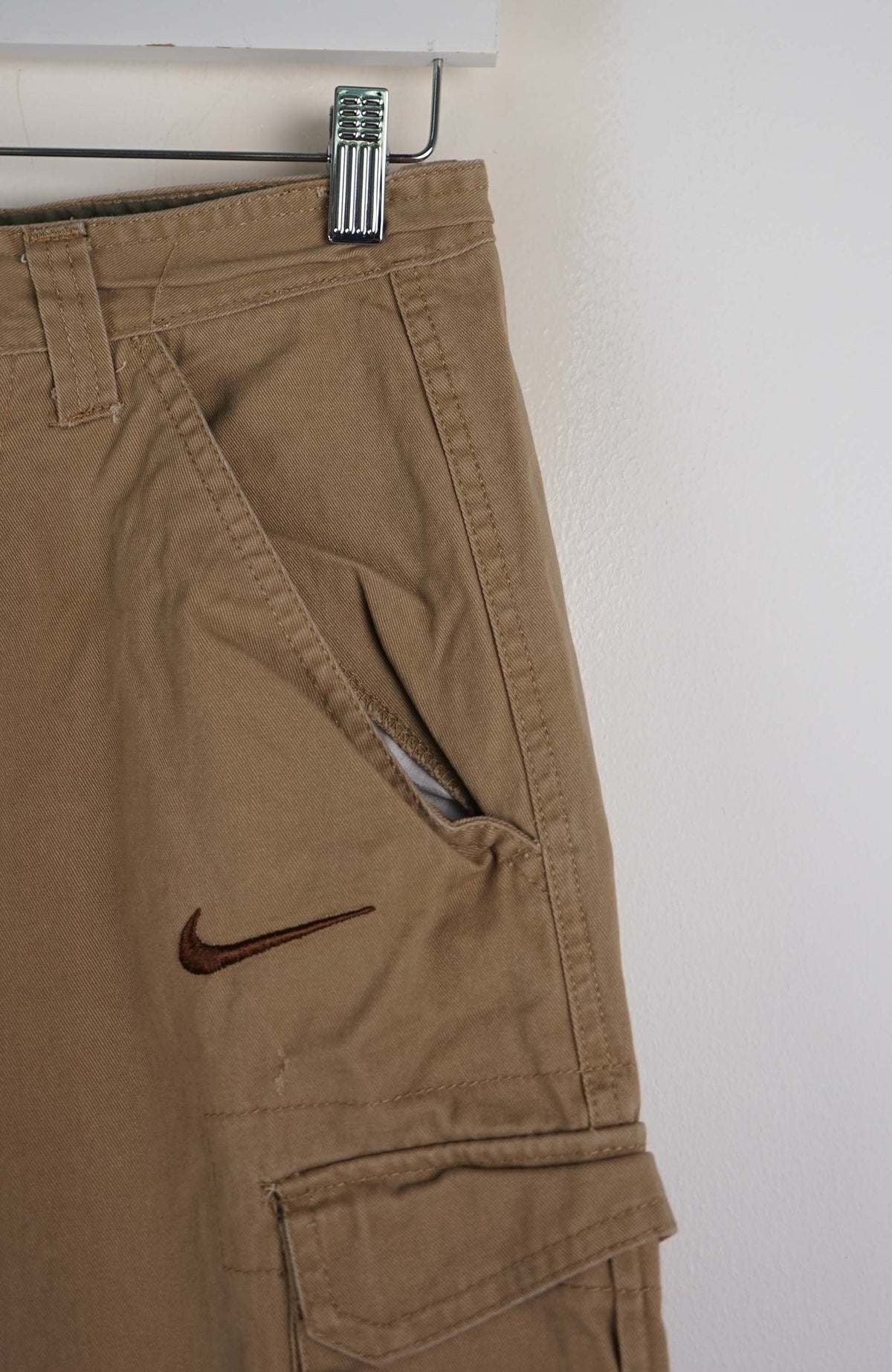 VINTAGE REWORK CARGO SHORTS W28