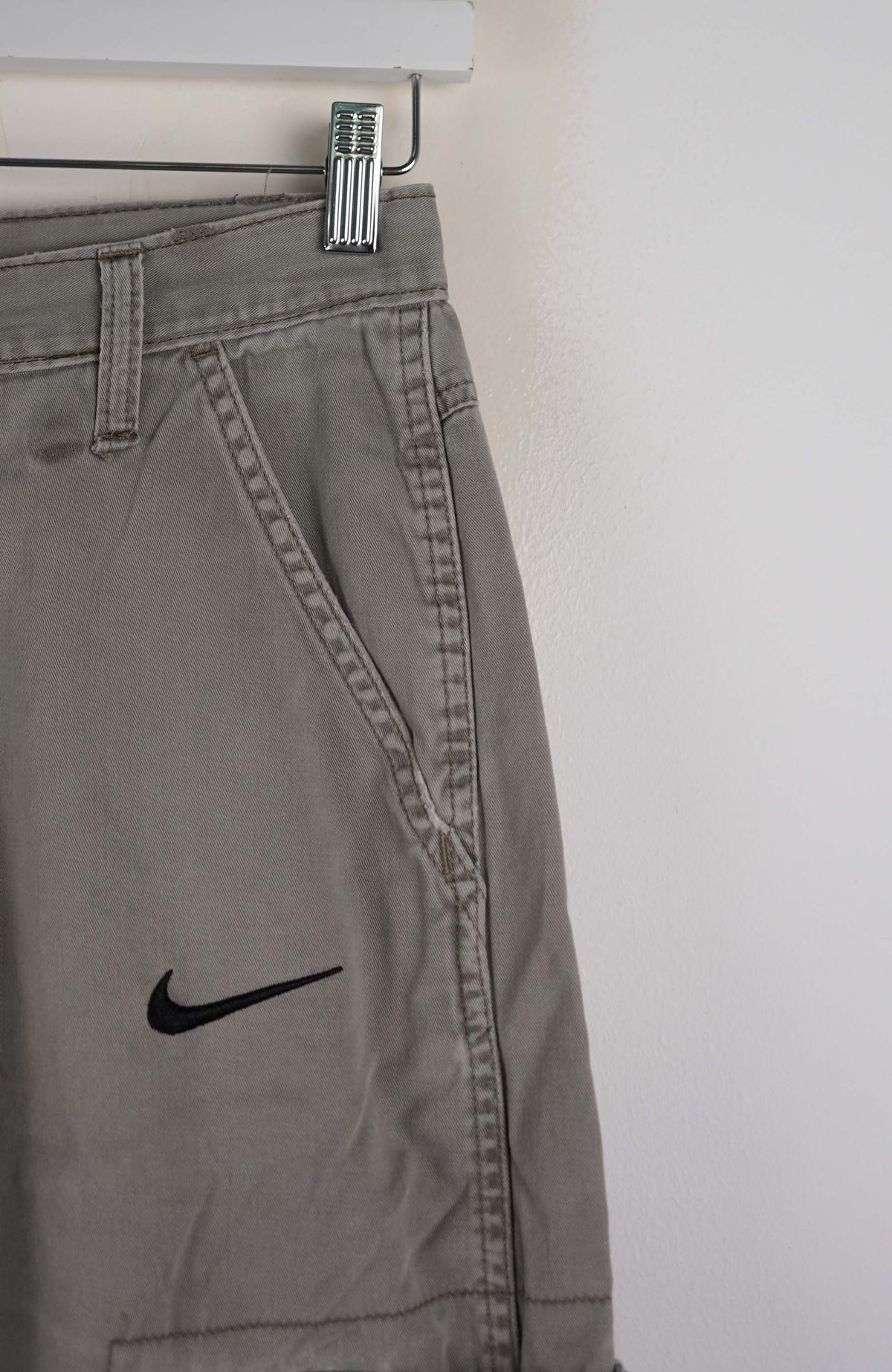 VINTAGE REWORK CARGO SHORTS W27