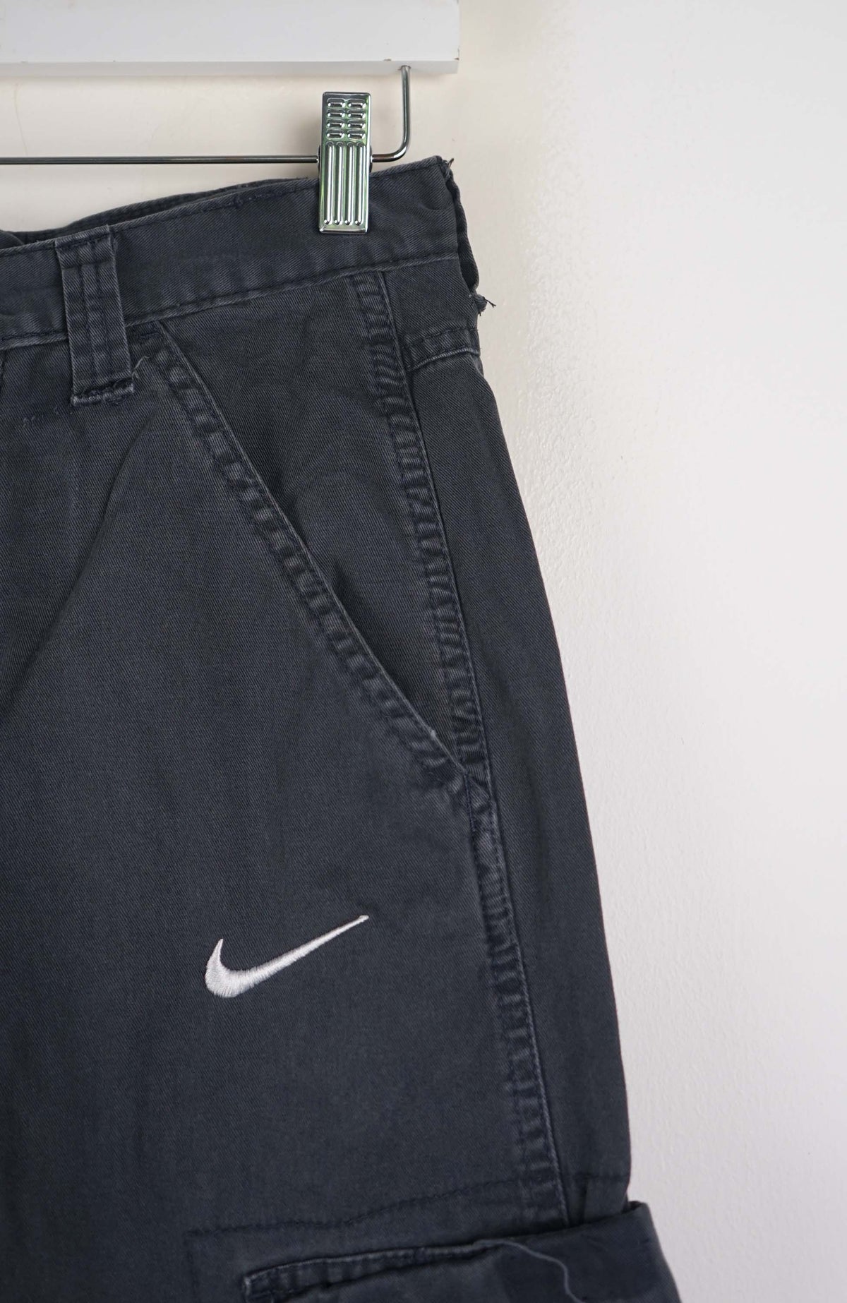 VINTAGE REWORK CARGO SHORTS W28