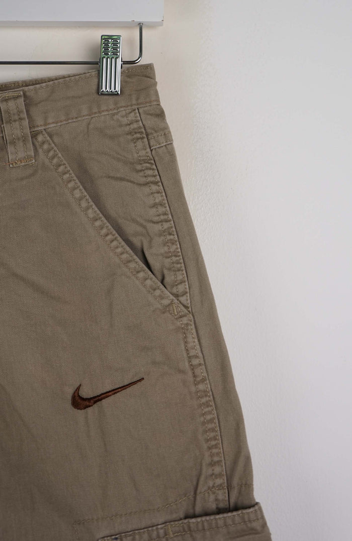 VINTAGE REWORK CARGO SHORTS W28