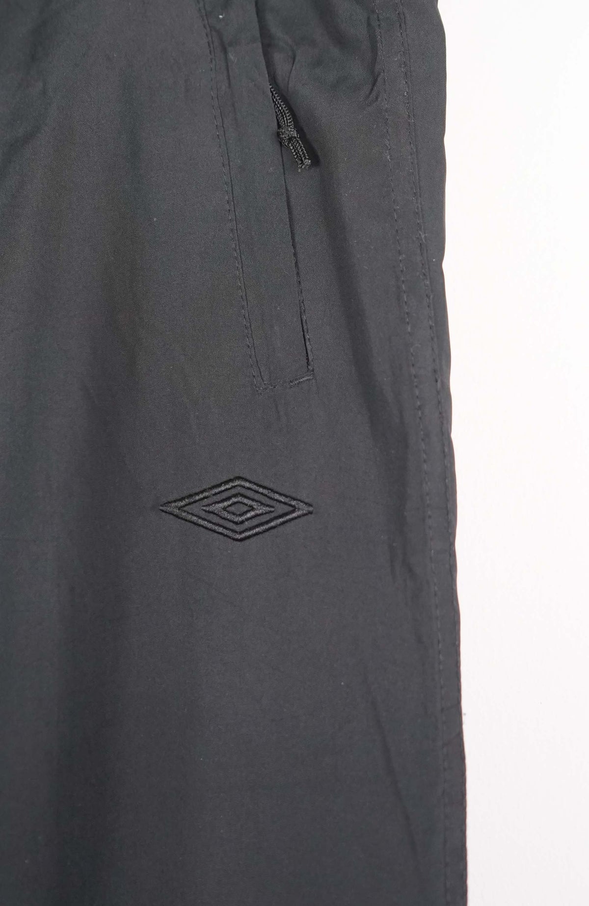 VINTAGE UMBRO TRACK PANTS (XL)